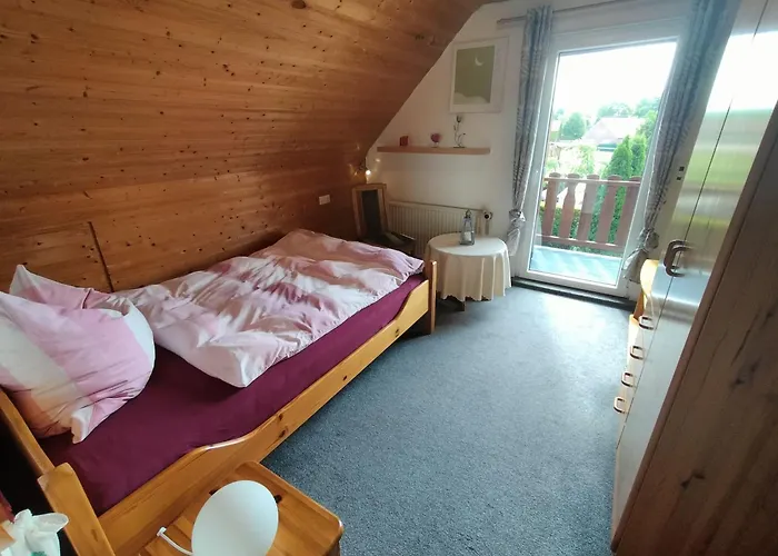 Mona, 65314 Moormerland