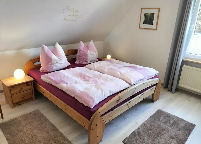 Mona, 65314 * Moormerland